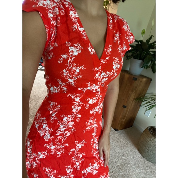 Dresses & Skirts - Floral Mini Dress